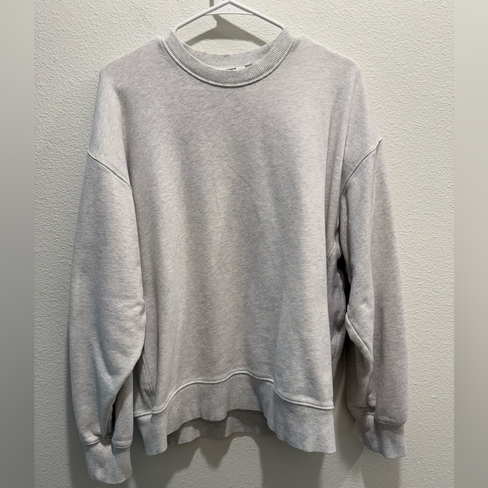 TNA Aritizia crew neck boyfriend sweatshirt